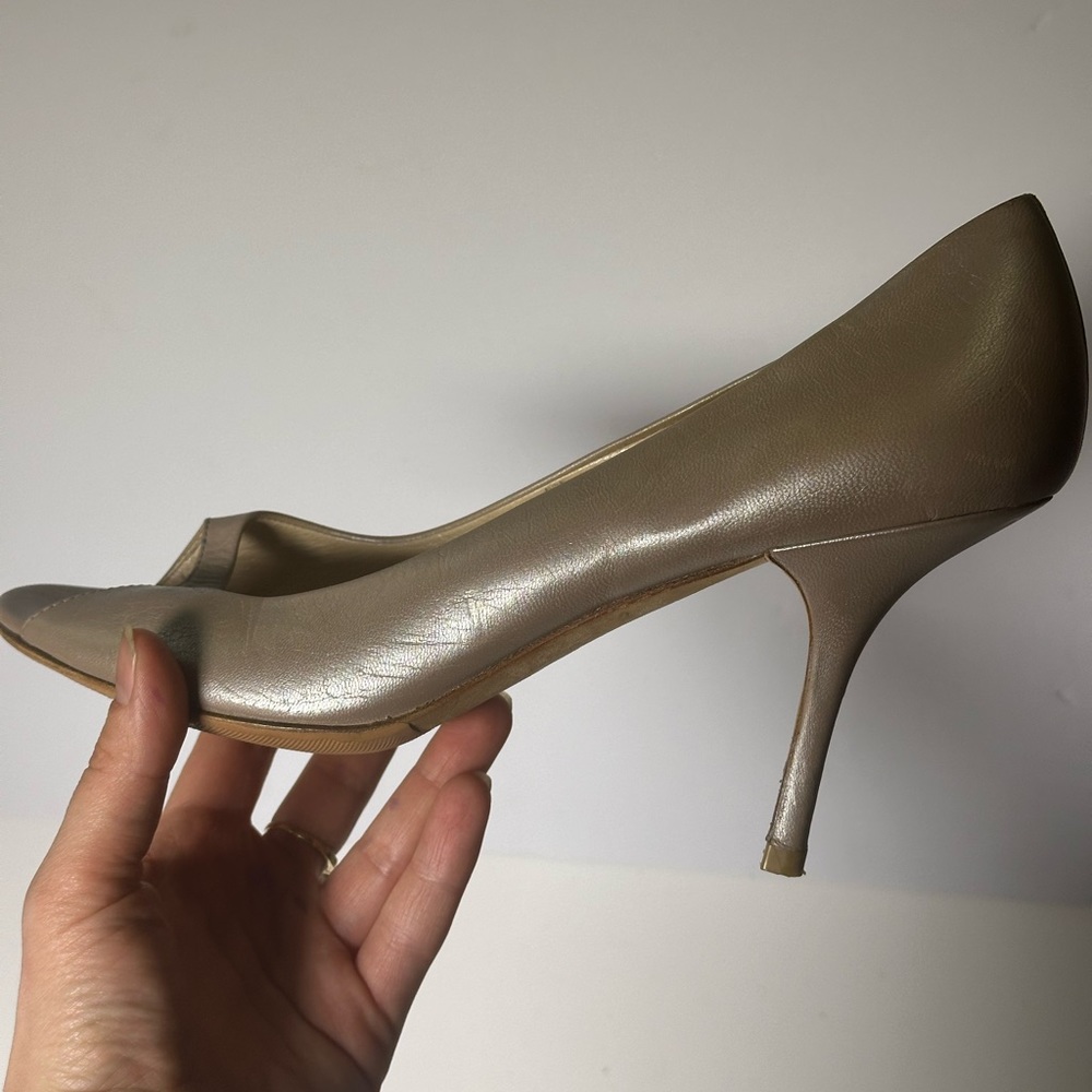 Prada Leather Pumps - Neutrals Pumps, Shoes - PRA907871 Size 10 - Picture 9 of 16